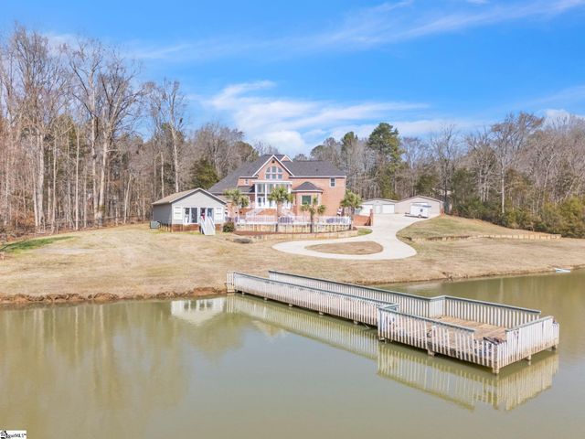 109 Brandon Drive, Hodges, SC 19653