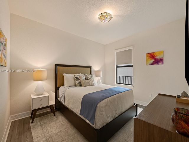 2950 Shortleaf Ave, Lauderdale Lakes, FL 33311