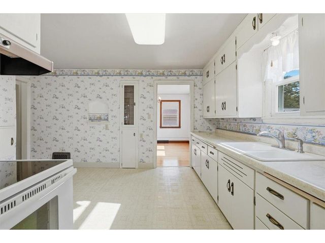 1360 Maple Street, Baldwin, WI 54002