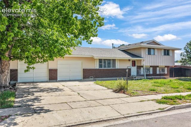 2712 Arlington Drive, Colorado Springs, CO 80910