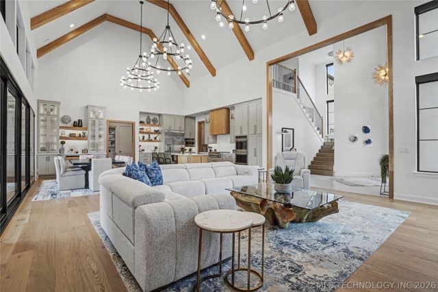 7303 E College Street, Broken Arrow, OK 74014