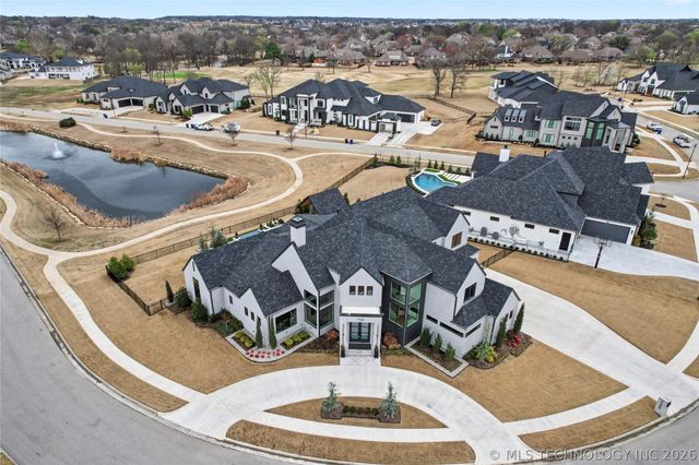 7303 E College Street, Broken Arrow, OK 74014