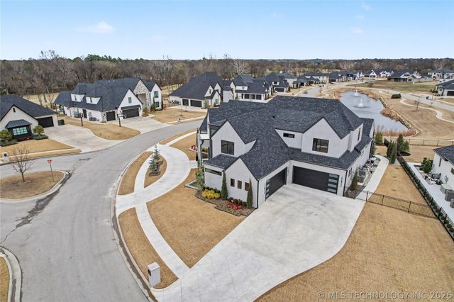 7303 E College Street, Broken Arrow, OK 74014