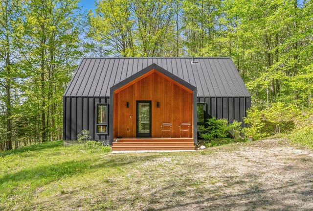 5091 Miles Road, East Jordan, MI 49727