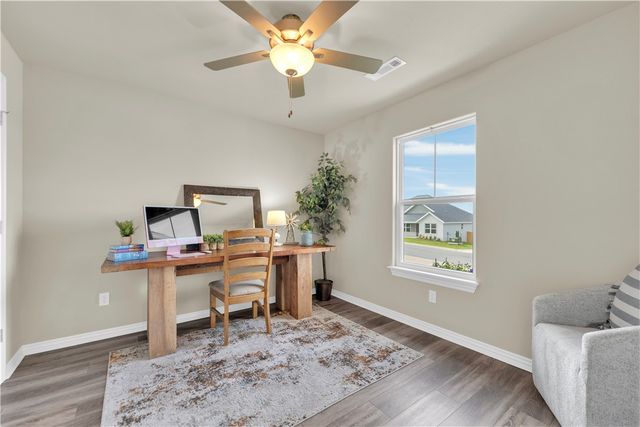 244 Tonya Loop, Huntsville, AR 72740
