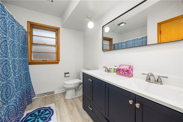 321 Fern Street, South Amherst, OH 44001