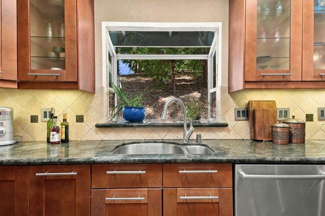 15617 Shannon Way, Nevada City, CA 95959