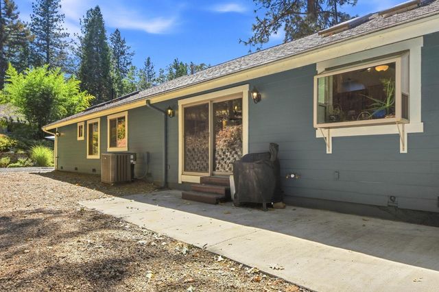 15617 Shannon Way, Nevada City, CA 95959