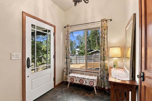 15617 Shannon Way, Nevada City, CA 95959
