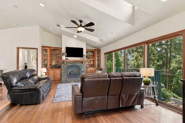 15617 Shannon Way, Nevada City, CA 95959