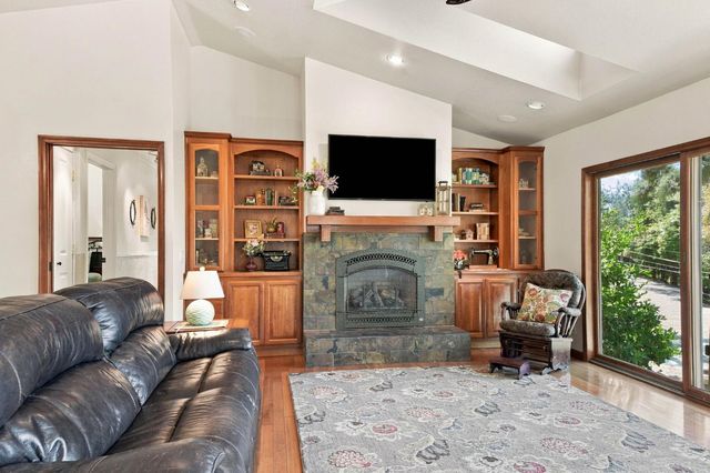 15617 Shannon Way, Nevada City, CA 95959