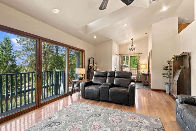 15617 Shannon Way, Nevada City, CA 95959