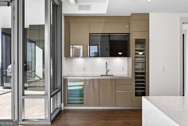 3107 Peachtree Road NE 1504, Atlanta, GA 30305