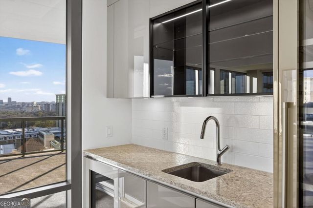 3107 Peachtree Road NE 1504, Atlanta, GA 30305