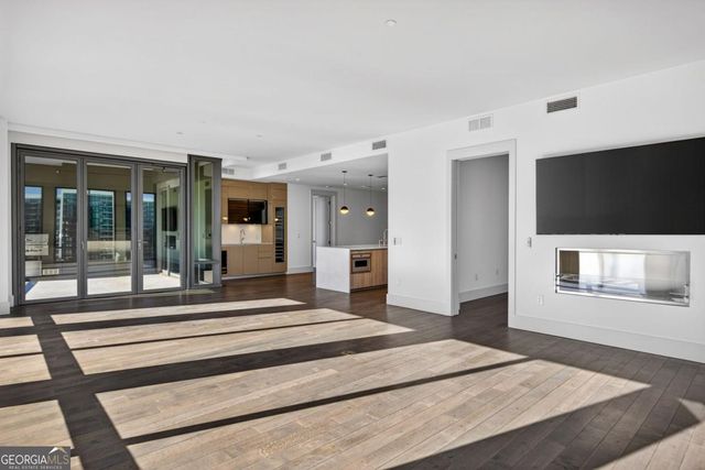 3107 Peachtree Road NE 1504, Atlanta, GA 30305