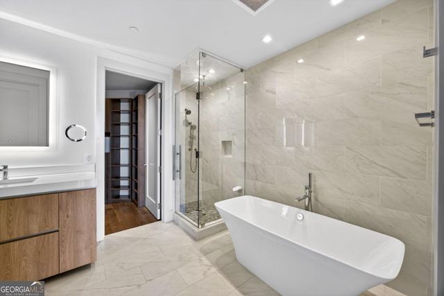 3107 Peachtree Road NE 1504, Atlanta, GA 30305