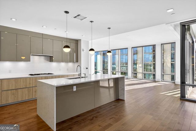 3107 Peachtree Road NE 1504, Atlanta, GA 30305