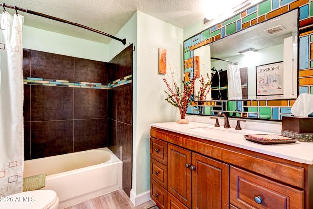 10042 N 28TH Street, Phoenix, AZ 85028