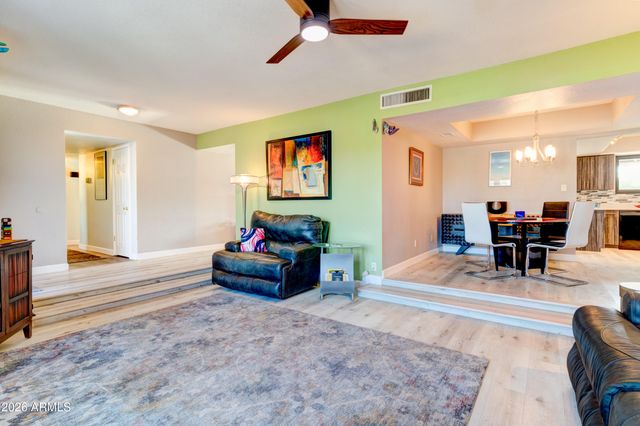 10042 N 28TH Street, Phoenix, AZ 85028