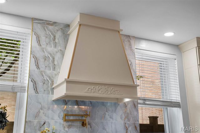 4410 Westminster Place, St Louis, MO 63108