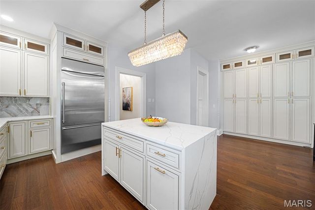 4410 Westminster Place, St Louis, MO 63108