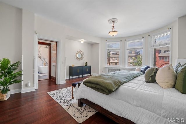 4410 Westminster Place, St Louis, MO 63108