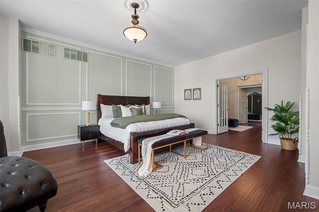 4410 Westminster Place, St Louis, MO 63108