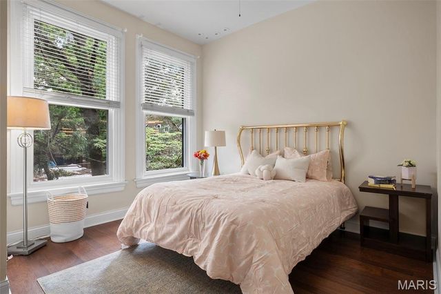 4410 Westminster Place, St Louis, MO 63108