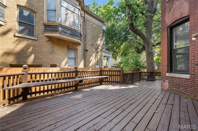 4410 Westminster Place, St Louis, MO 63108