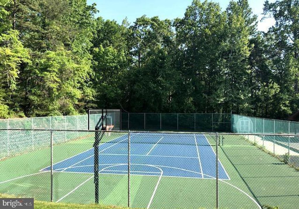 Image 14 of property listing at 6 JOHN WITHERSPOON BLDG, Turnersville, NJ 08012