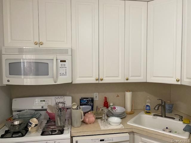 245-21 Union Turnpike C-2, Bellerose, NY 11426