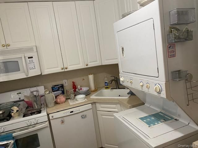 245-21 Union Turnpike C-2, Bellerose, NY 11426