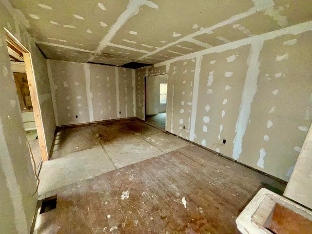 1598 Kilby Street, Charleston, WV 25311