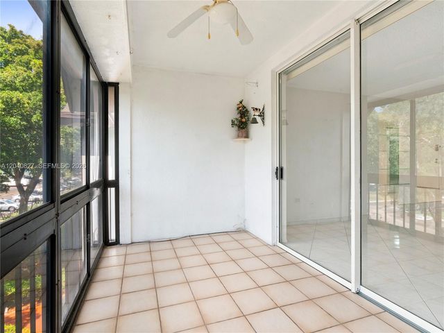 3740 Inverrary Dr 3N, Lauderhill, FL 33319