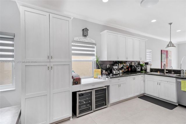 4152 Sapphire Ter, Weston, FL 33331