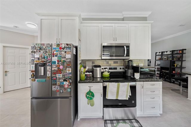 4152 Sapphire Ter, Weston, FL 33331
