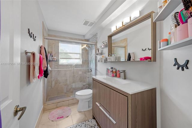 4152 Sapphire Ter, Weston, FL 33331
