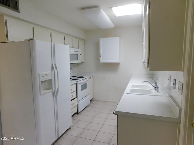 13050 N 100TH Avenue, Sun City, AZ 85351