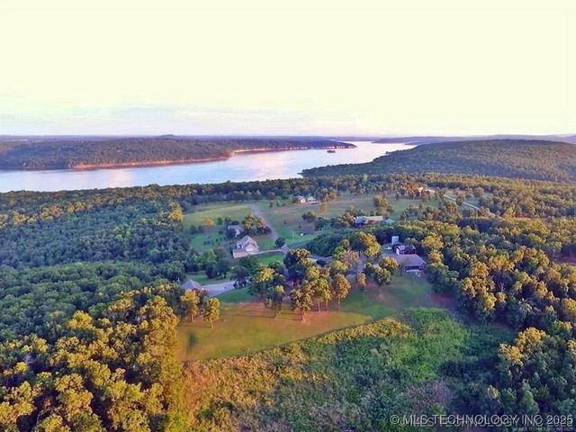 36140 S Magnolia Lane, Park Hill, OK 74451