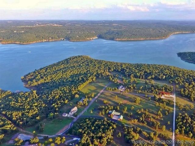 36140 S Magnolia Lane, Park Hill, OK 74451