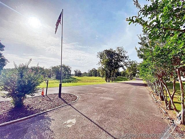 36140 S Magnolia Lane, Park Hill, OK 74451