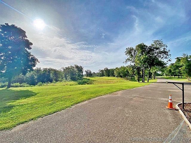 36140 S Magnolia Lane, Park Hill, OK 74451