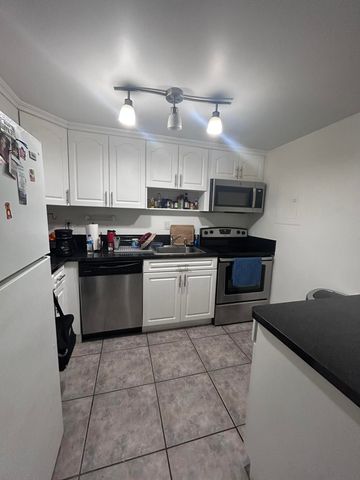 7300 NW 17th Street 121, Plantation, FL 33313