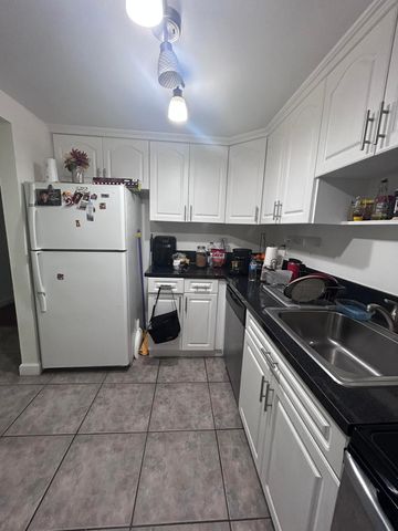 7300 NW 17th Street 121, Plantation, FL 33313