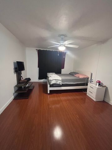 7300 NW 17th Street 121, Plantation, FL 33313