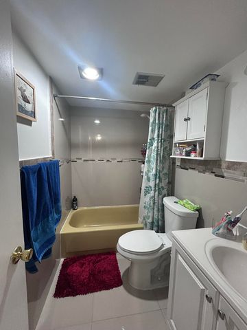 7300 NW 17th Street 121, Plantation, FL 33313