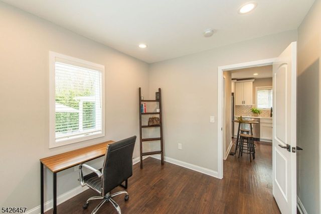 40 Bent St, Roxbury Twp., NJ 07847