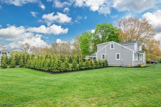 40 Bent St, Roxbury Twp., NJ 07847