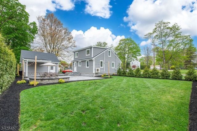 40 Bent St, Roxbury Twp., NJ 07847