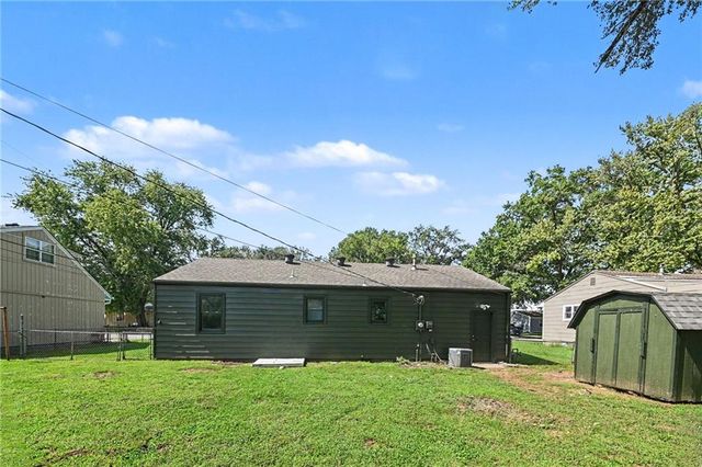 311 N Hudson Street, Buckner, MO 64016